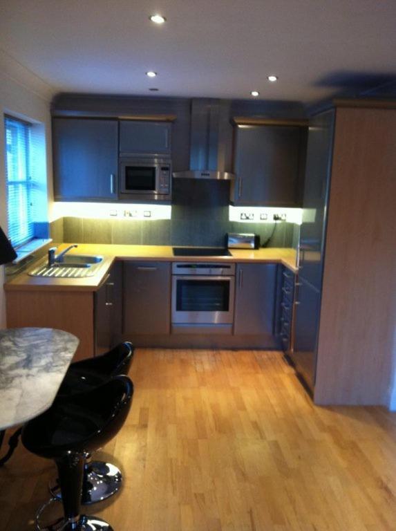 הרטפורד Parks Serviced Apartments חדר תמונה