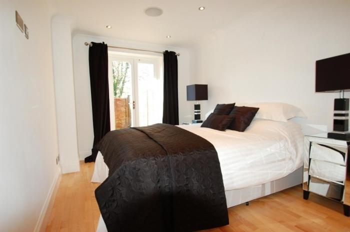 הרטפורד Parks Serviced Apartments חדר תמונה